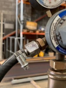 Argon hose connection