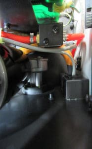 Internal gas connection with solenoid